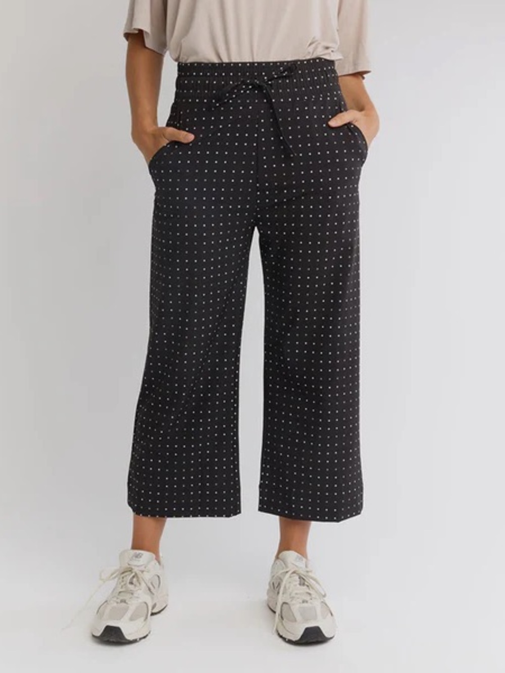 Albion Wide Leg Pants Dotty Black Medium - Picture 2 of 13